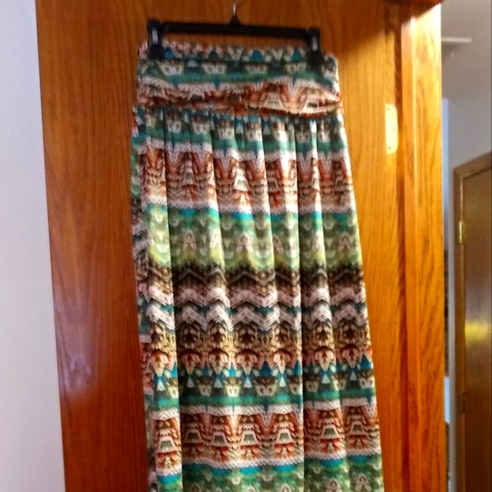 BEAUTIFUL AND COLORFUL MAXI SKIRT by ALYX Size 1x